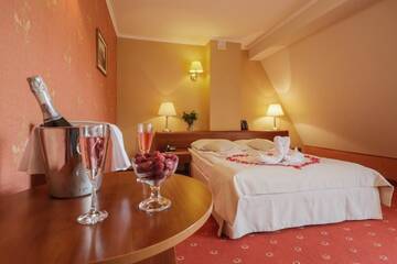 Фото номера Люкс Отель Dwór Bogucin Hotel&amp;Restauracja г. Bogucin 2
