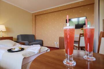 Фото номера Семейный номер Отель Dwór Bogucin Hotel&amp;Restauracja г. Bogucin 9