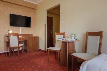 Фото номера Семейный номер Отель Dwór Bogucin Hotel&amp;Restauracja г. Bogucin 7